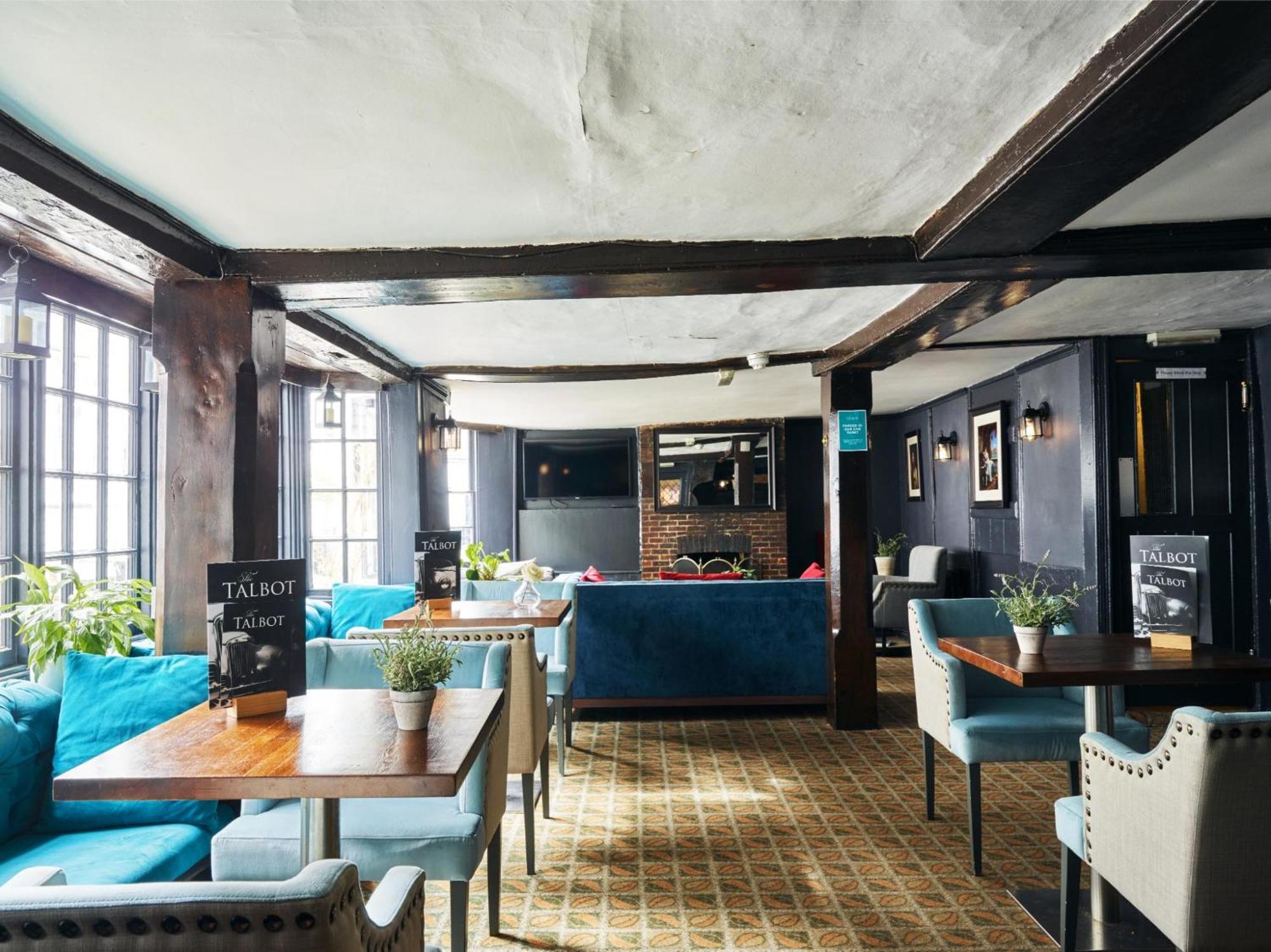 The Talbot Inn Woking Ngoại thất bức ảnh